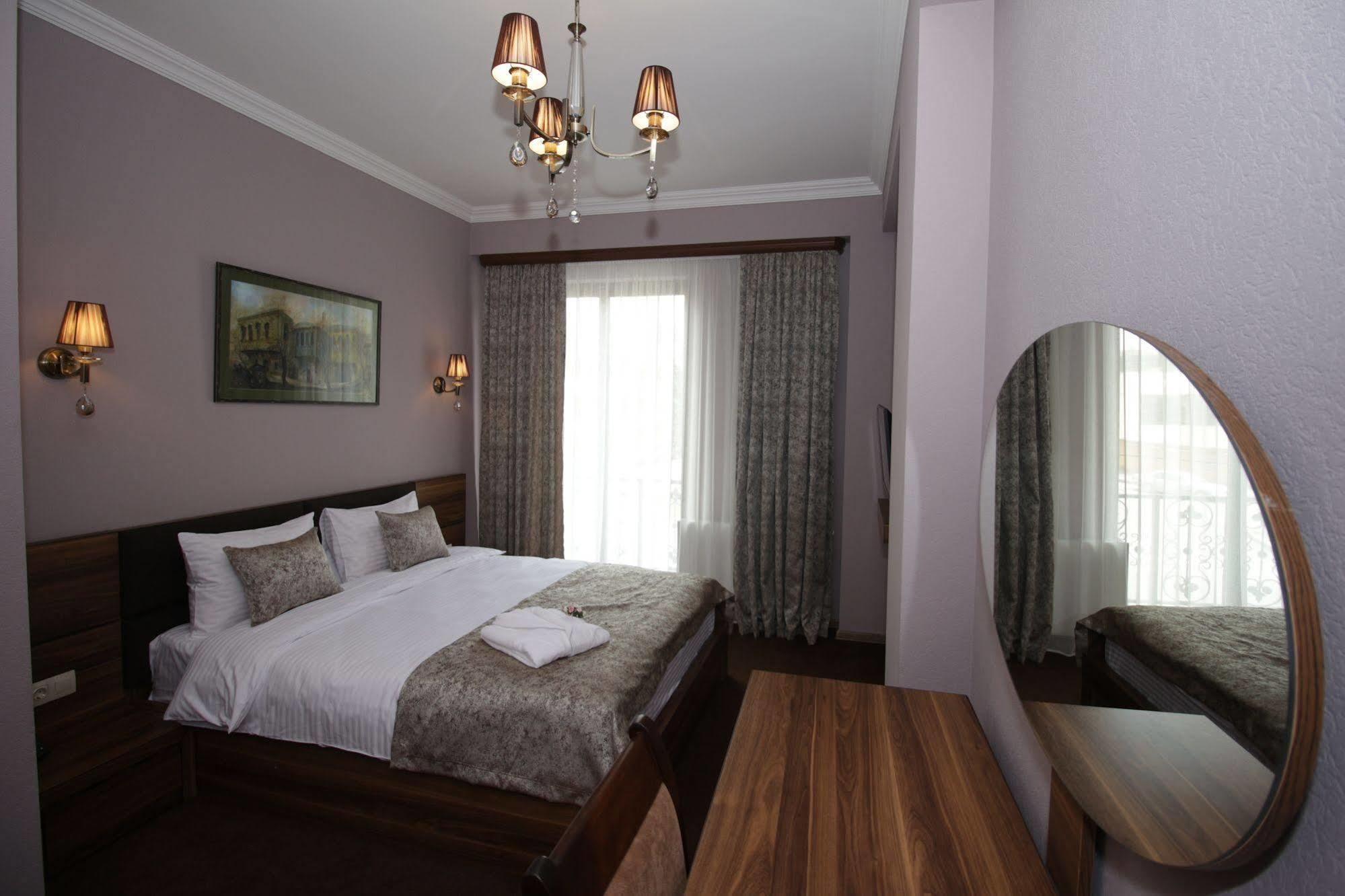 Hotel Pushkin Tbilisi Exteriör bild